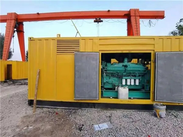 平桂冬季低温环境下,500KW发电机组应该选择什么类型的启动电瓶?